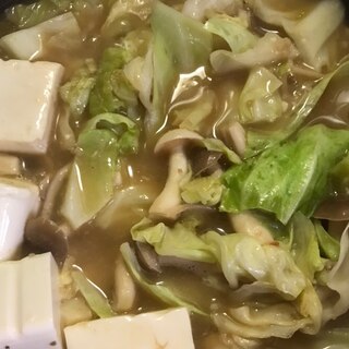 キャベツとしめじ、豆腐の生姜味噌煮